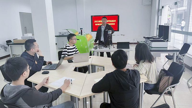少儿编程加盟，费用构成与考量因素揭秘