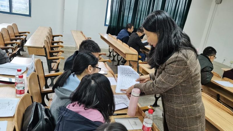 课程定价策略背后的逻辑：如何避开常见陷阱**
