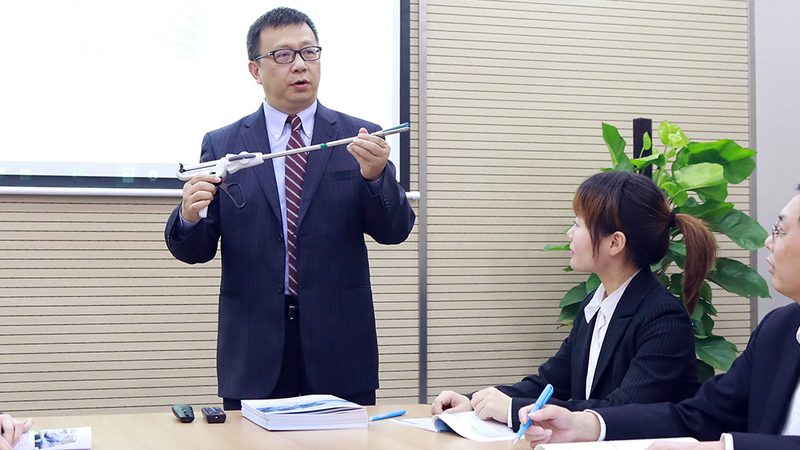 青少年心理咨询师培训课程：优缺点全面解析